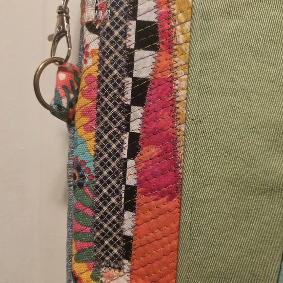 Artistic Patchwork Shoulder Bag - Picture 8 of 11